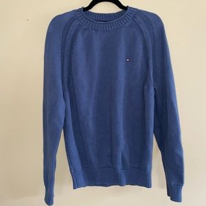 ✨3 for $25✨ Tommy Hilfiger Sweater